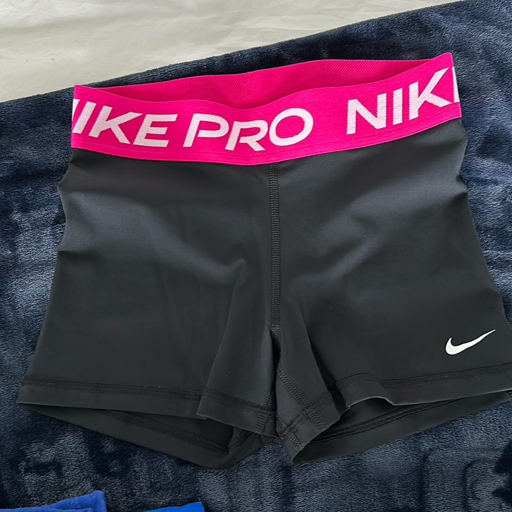 Nike pro shorts, extra small, tags removed